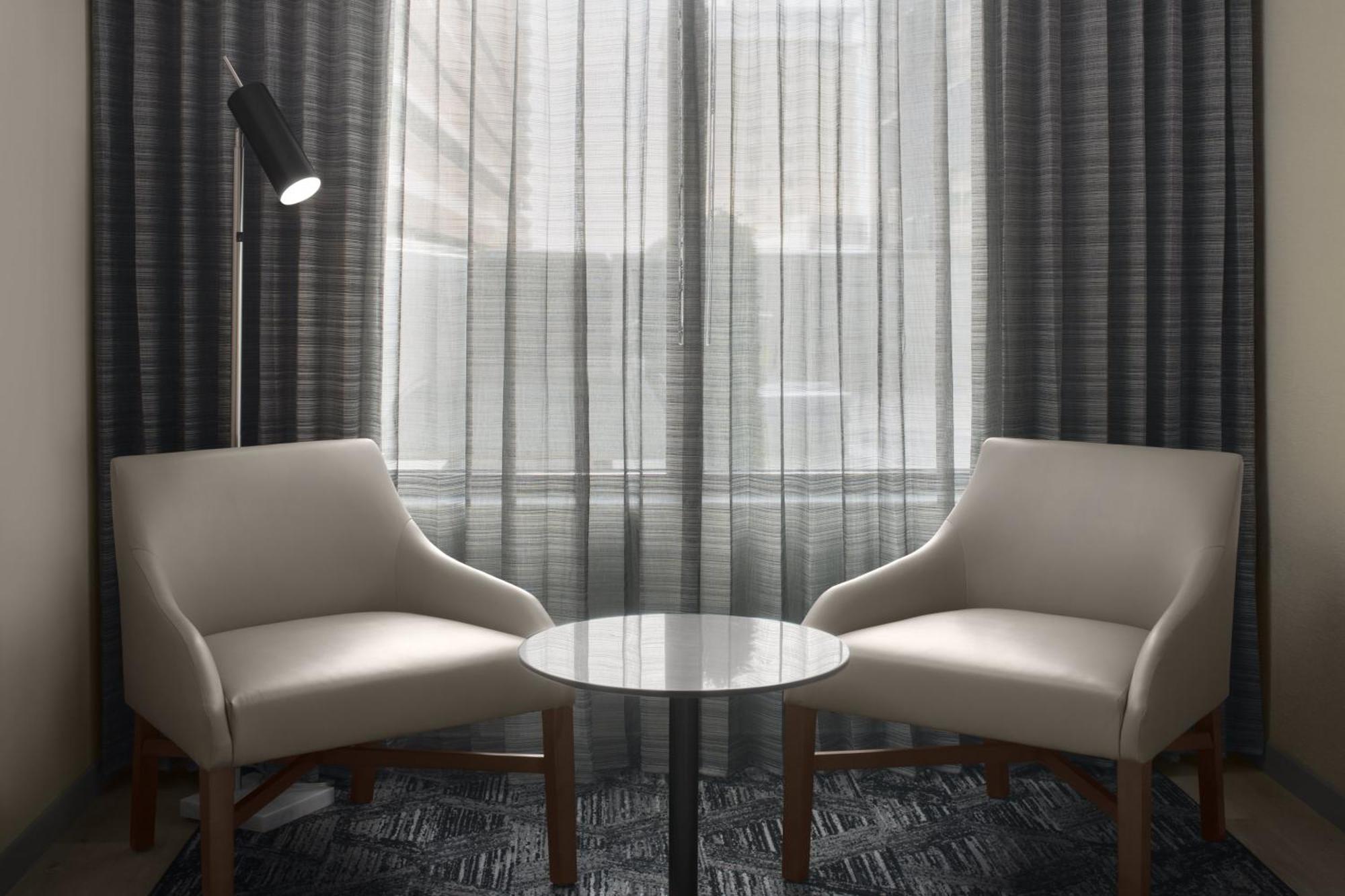 Ac Hotel By Marriott St. Louis Clayton Eksteriør bilde