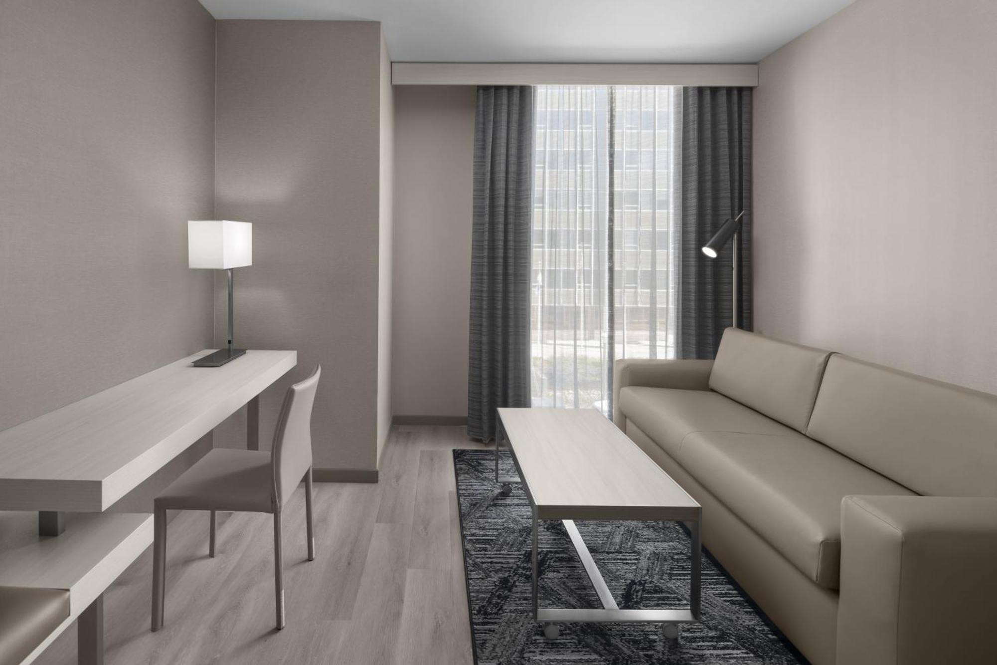 Ac Hotel By Marriott St. Louis Clayton Eksteriør bilde