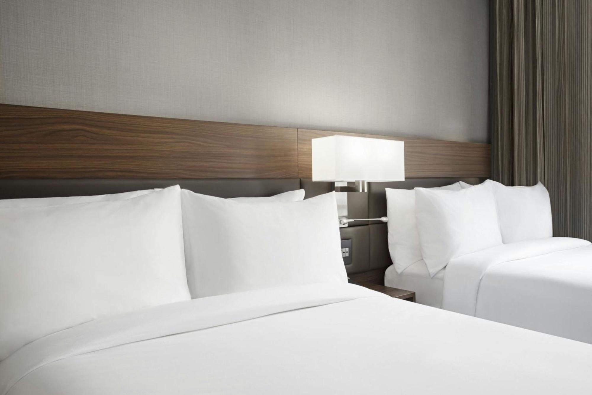 Ac Hotel By Marriott St. Louis Clayton Eksteriør bilde
